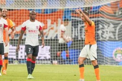 曼联错失1亿英镑后，紧急启动周中友谊赛寻求新收入来源