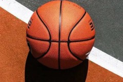 伊恩-赖特：阿森纳传奇射手酋长球场经典瞬间回顾